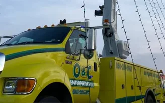 O&C Truck putting up Christmas lights for Rocky Hill